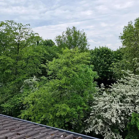 Zuhause Im Gruenen *