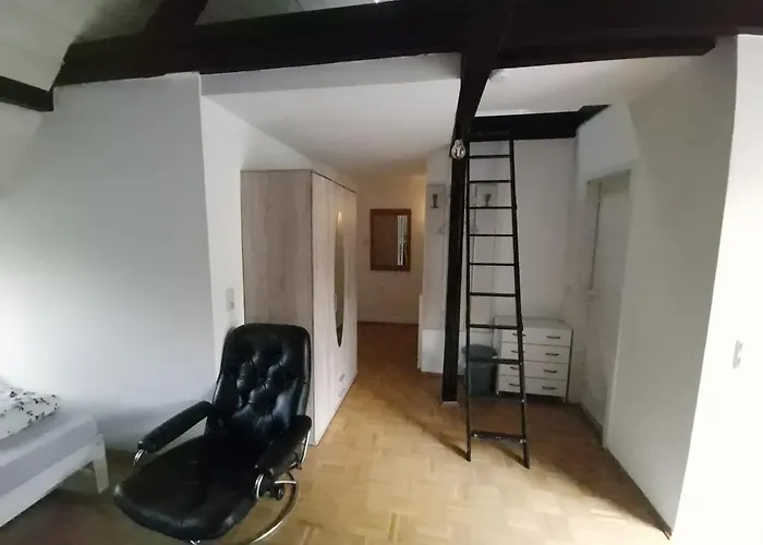 Homestay Zuhause Im Gruenen Essen